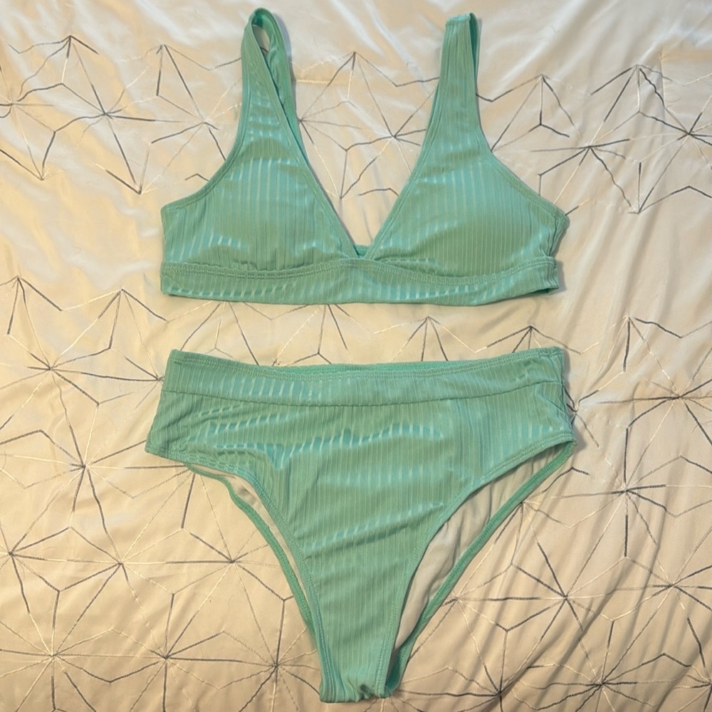 Blue/green bikini